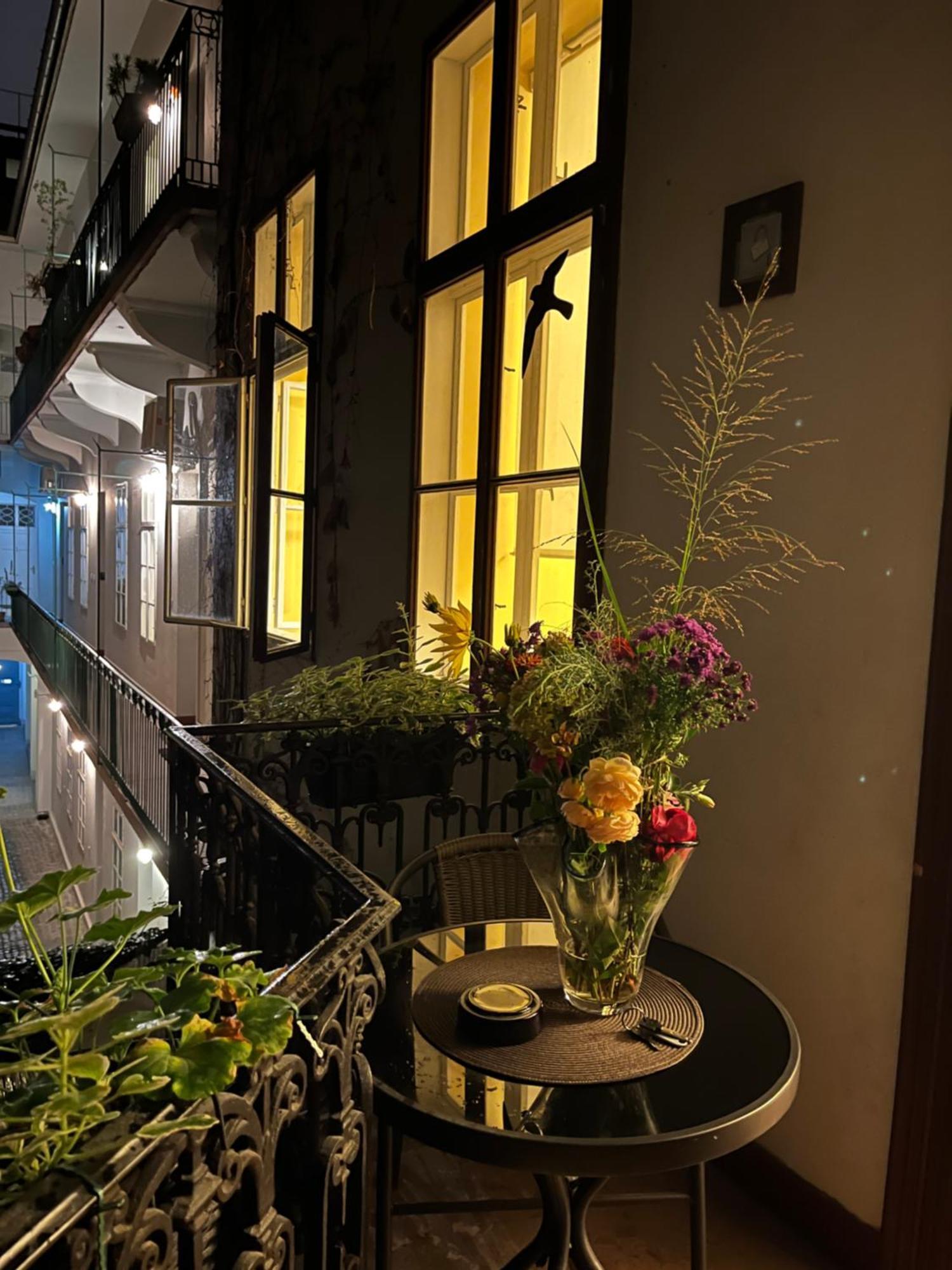 Pyvo Street Home With Balcony Near The Danube — Fotók 3